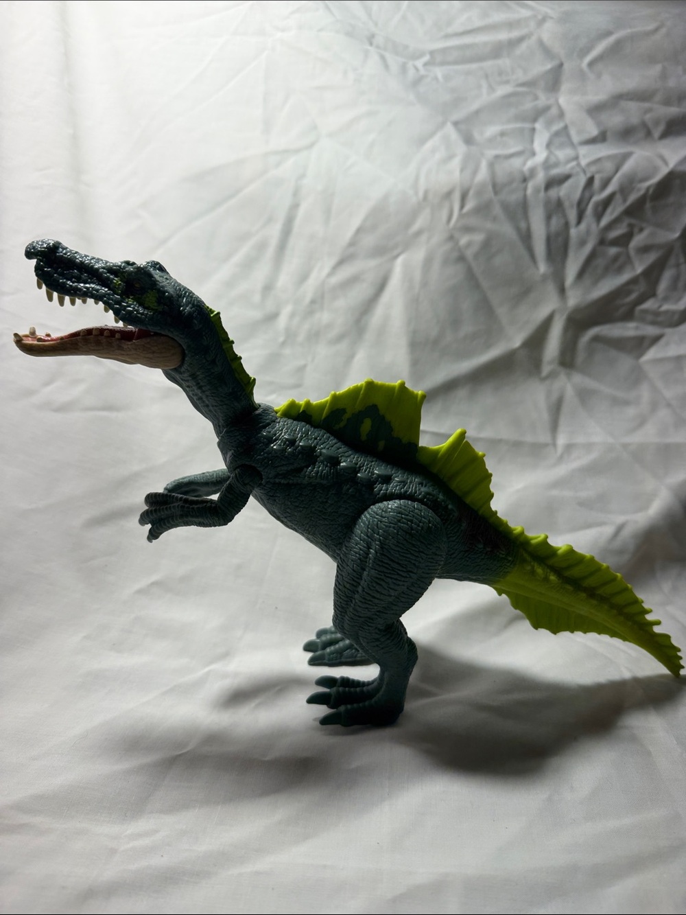 Jurassic World Dominion ICHTHYOVENATOR RoarStrikers 13"